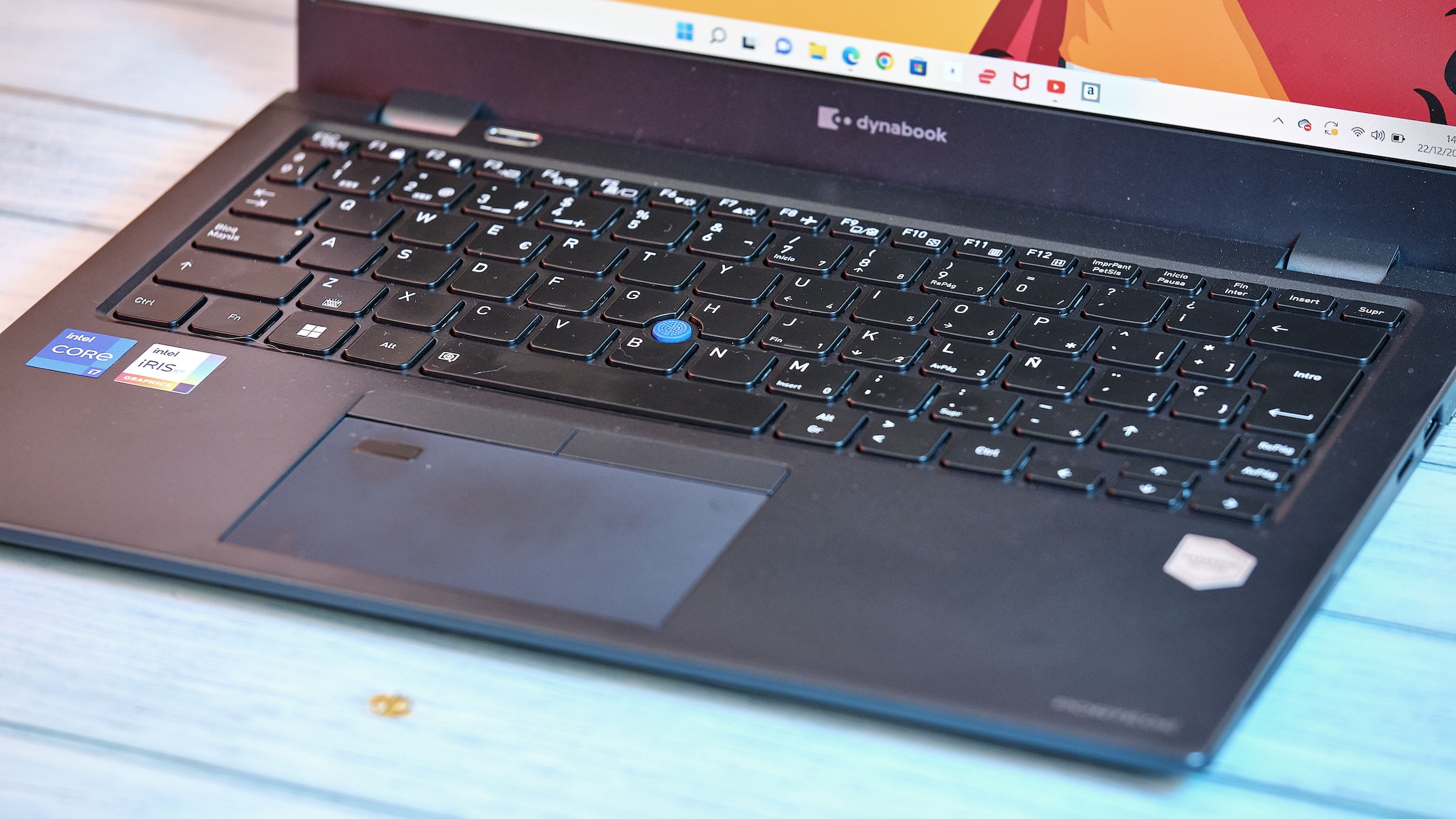analisis dynabook x30L