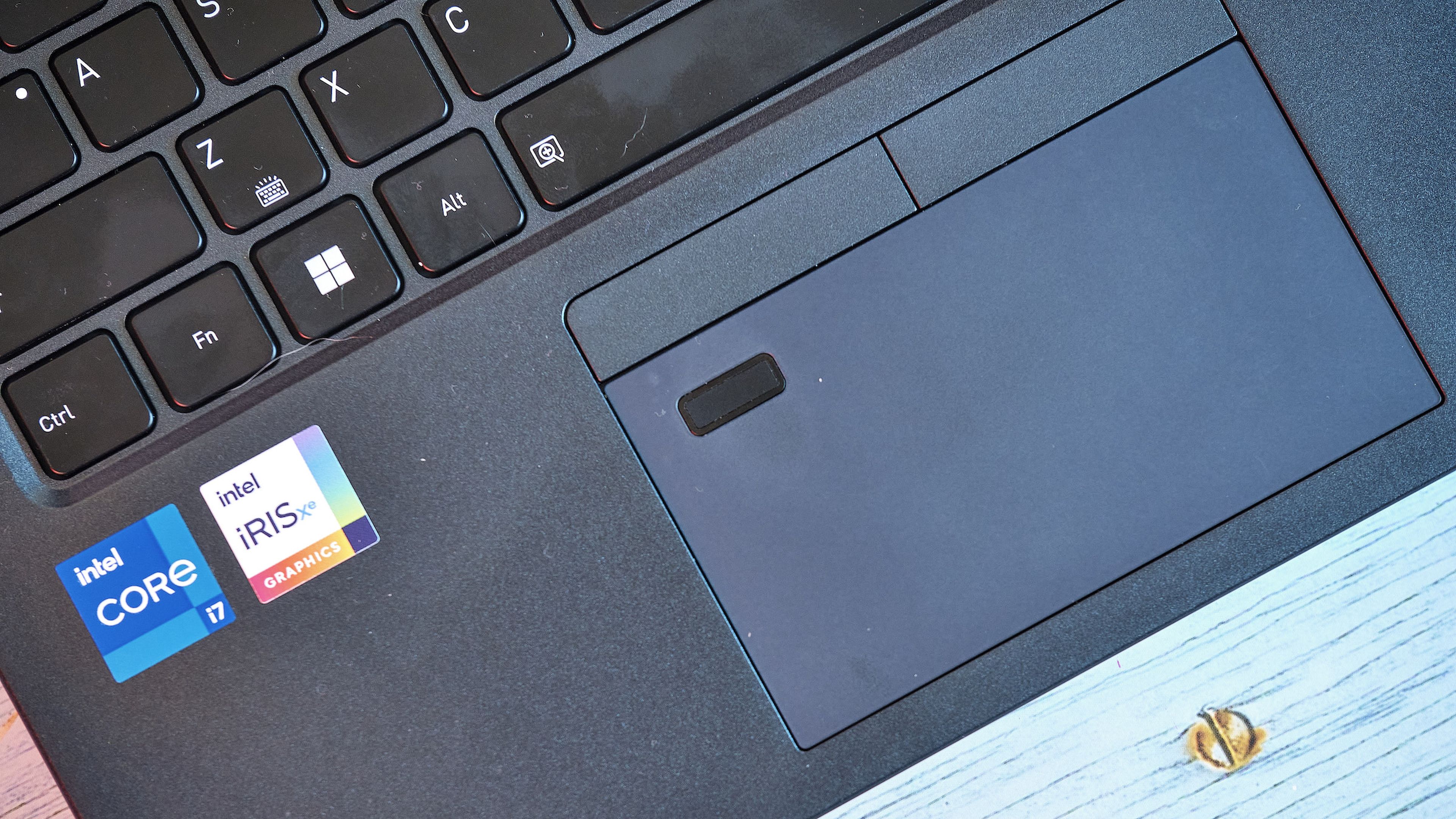 analisis dynabook x30L