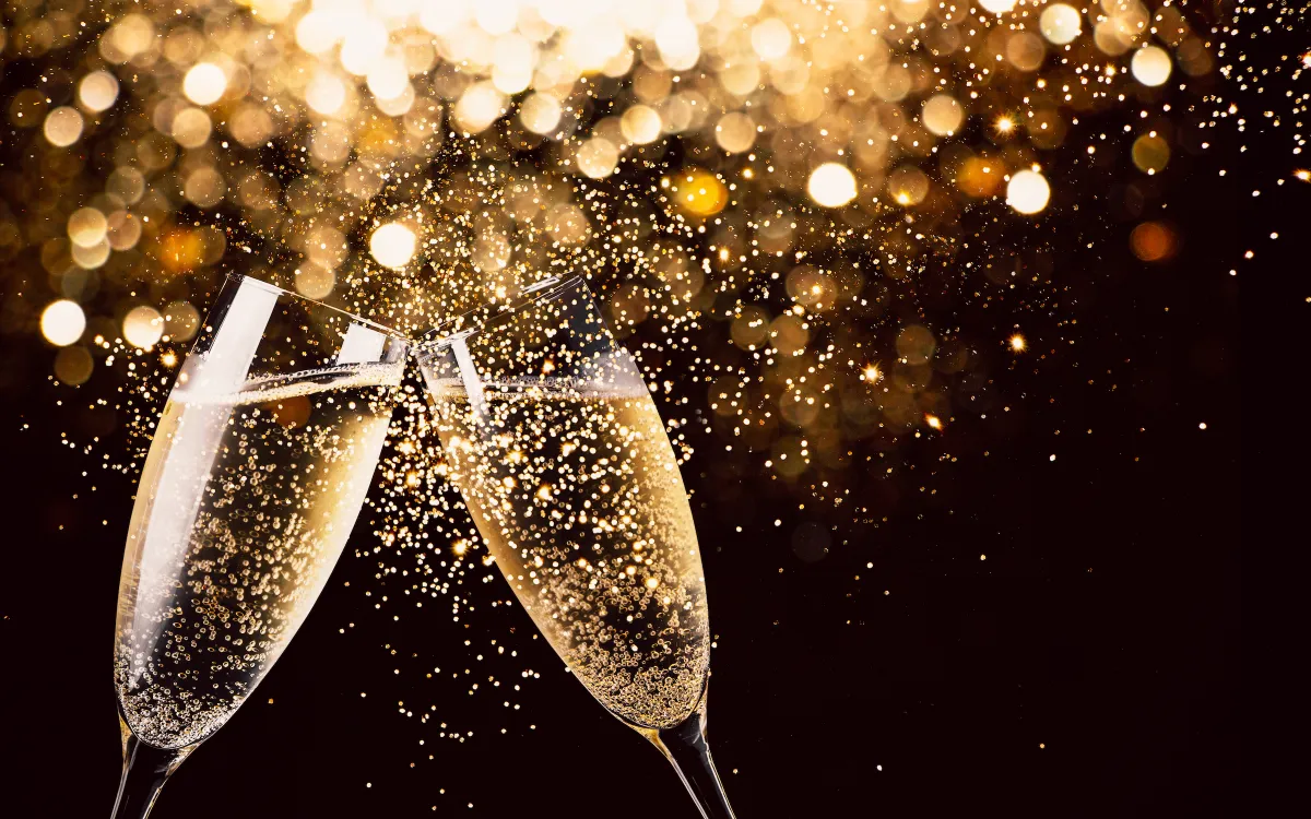 Apps y webs para crear felicitaciones de Nochevieja y Fin de Año personalizadas