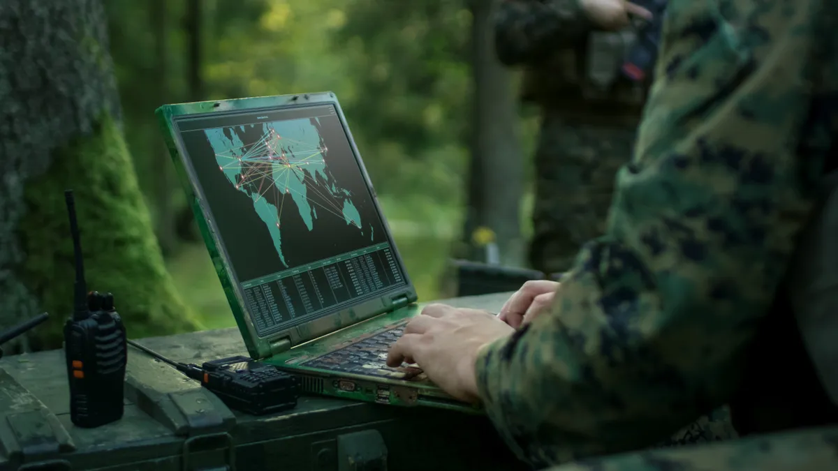 Compra un dispositivo militar en eBay y se encuentra con información confidencial del ejército de EEUU