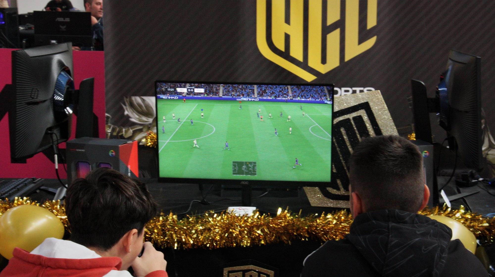 Más de 3.500 personas visitan la primera edición de ‘Saga, saló del gaming’