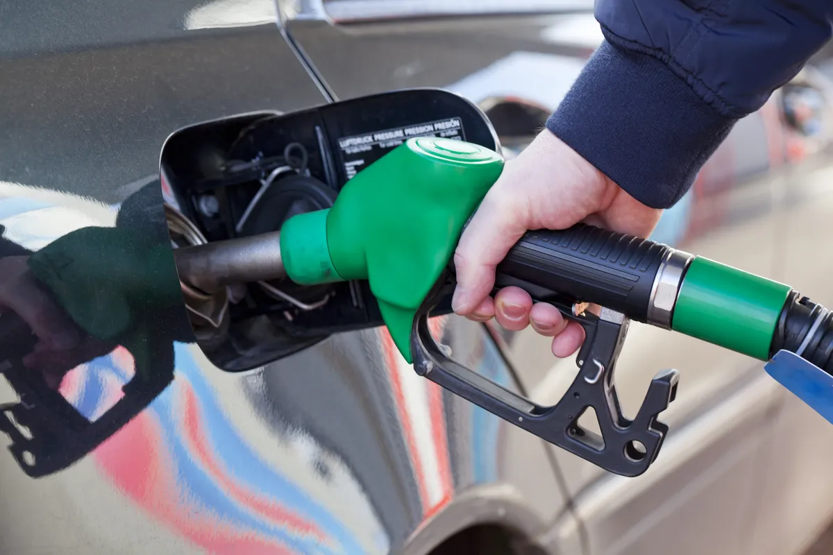 Si tienes que llenar el depósito de tu coche, mejor que te des prisa porque se acaban las ayudas
