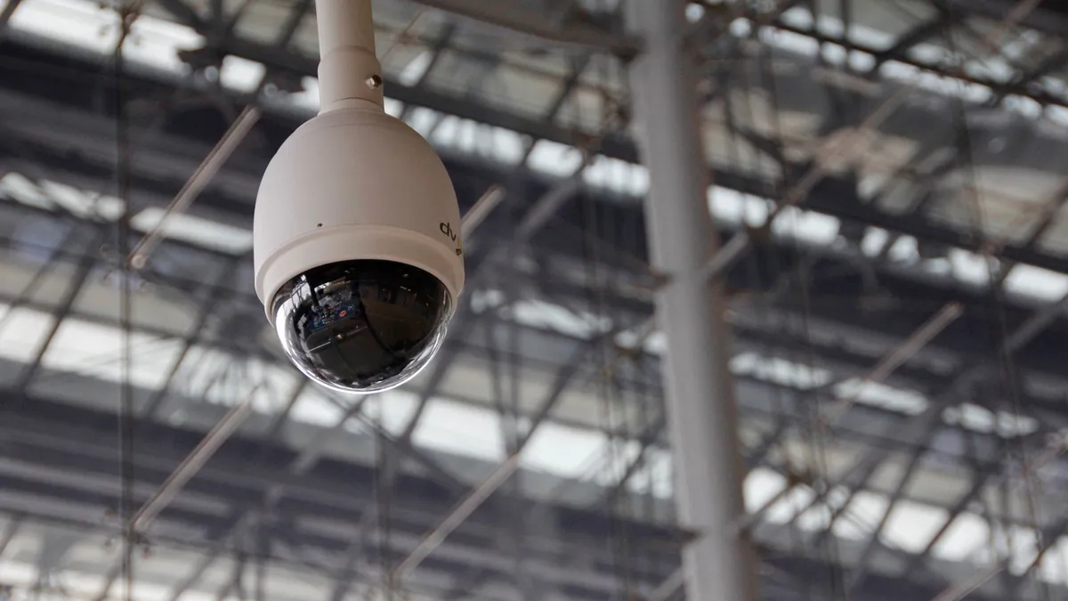 Todo lo que necesitas saber para comprar una cámara de seguridad