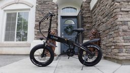 Bicicleta plegable eléctrica