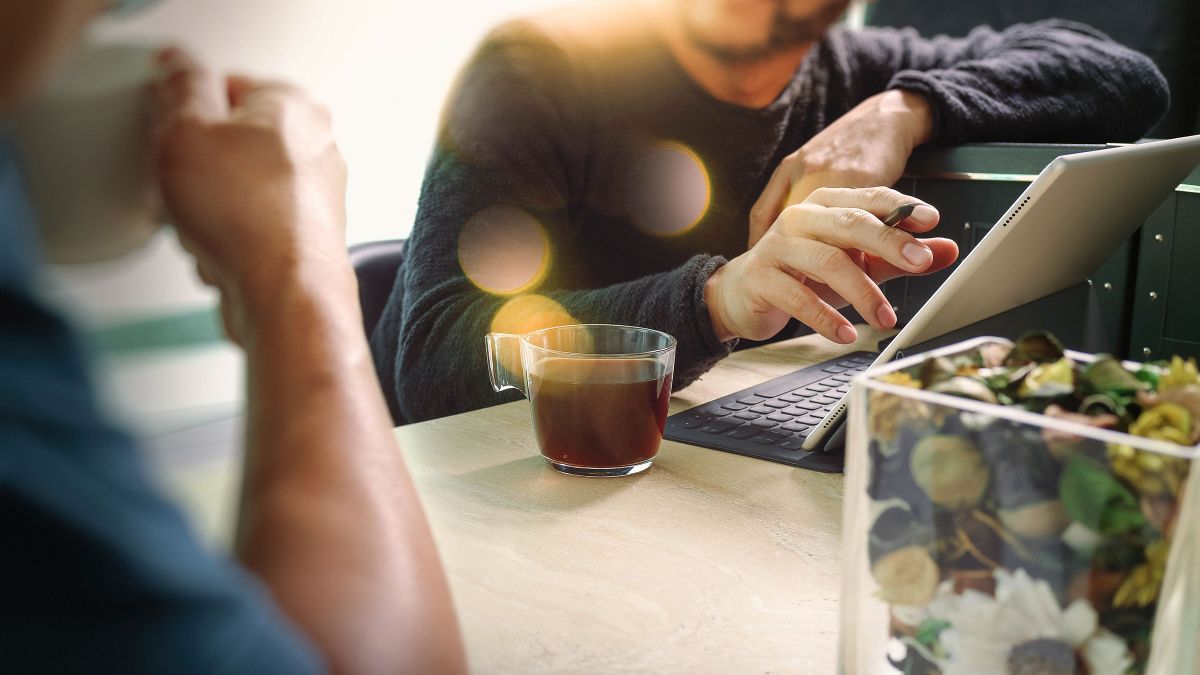 Actualizan la prueba de la cerveza de Steve Jobs con el test del café en las entrevistas de trabajo
