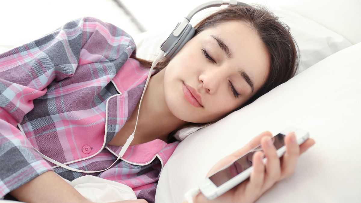 Estas son las canciones que jamás te esperarías y que ayudan a dormirse rápido
