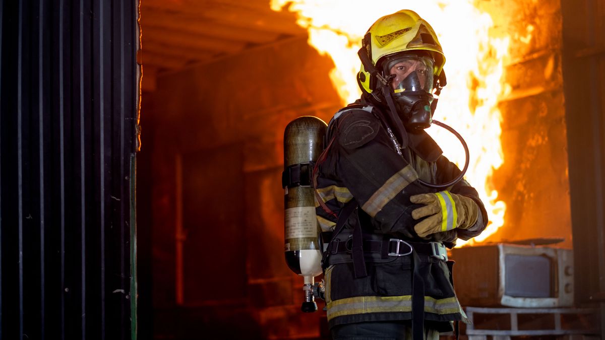 Fabrican ropa capaz de matar virus al contacto