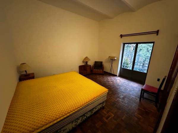 ROOM + ART STUDIO