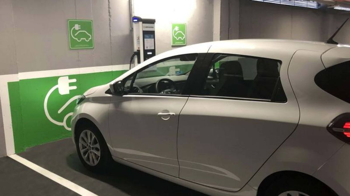 Pronto podrás cargar tu coche eléctrico mientras haces la compra: así es el plan del Mercadona