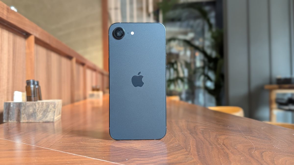 Amazon activa el outet del iPhone 16e