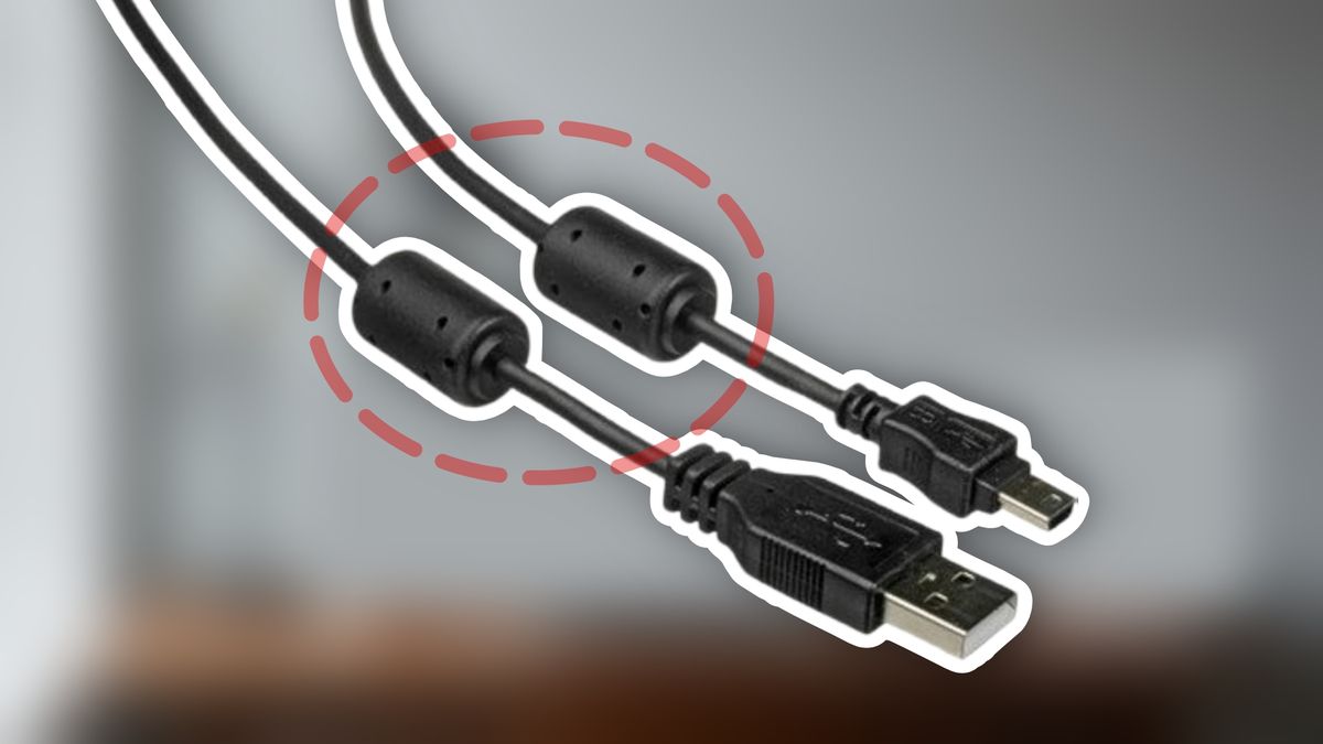 ¿Para qué sirve este cilindro negro que aparece en algunos cables USB? Esta es la función clave que seguro no conoces