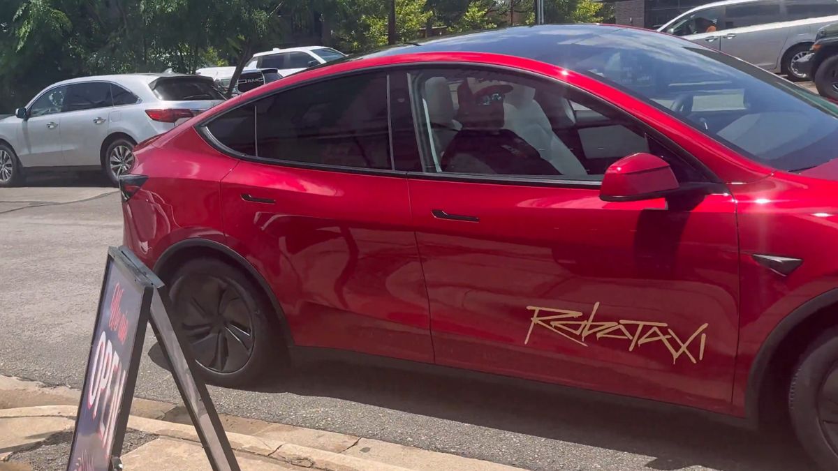 Elon Musk anuncia viajes a 4 euros