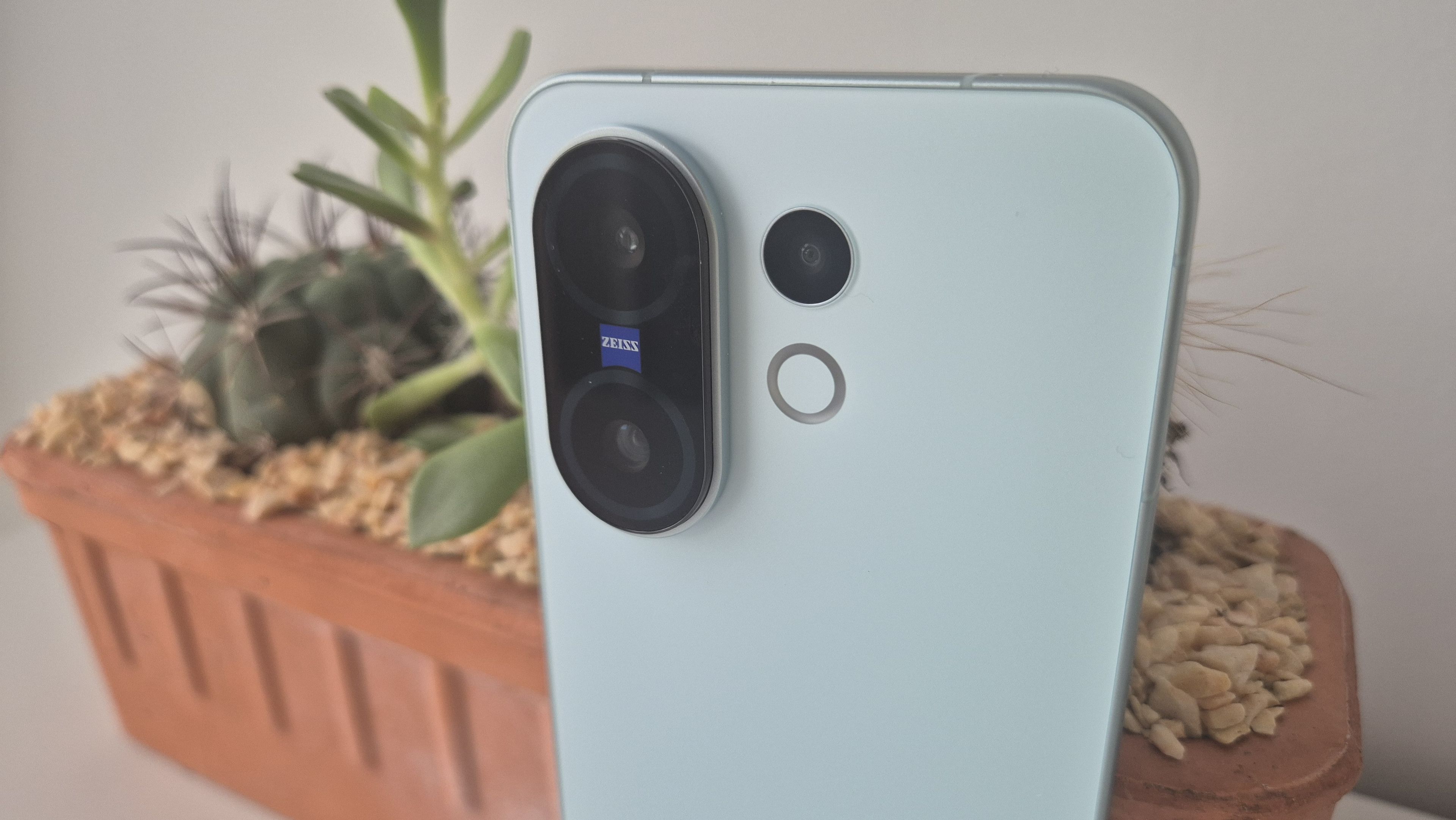 vivo X200 FE