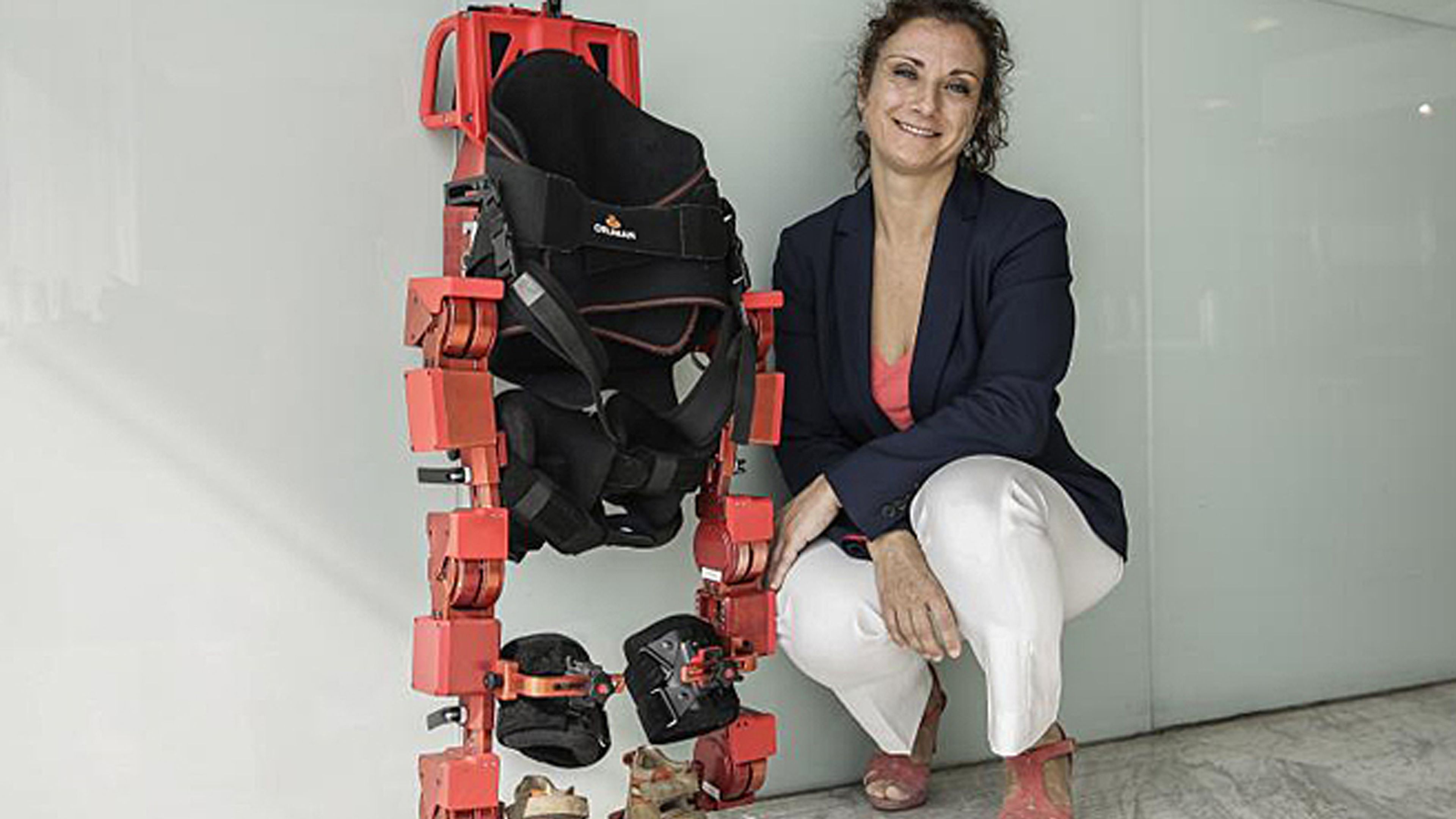 Elena García Armada, en el congreso mundial IROS 2018 de robótica.