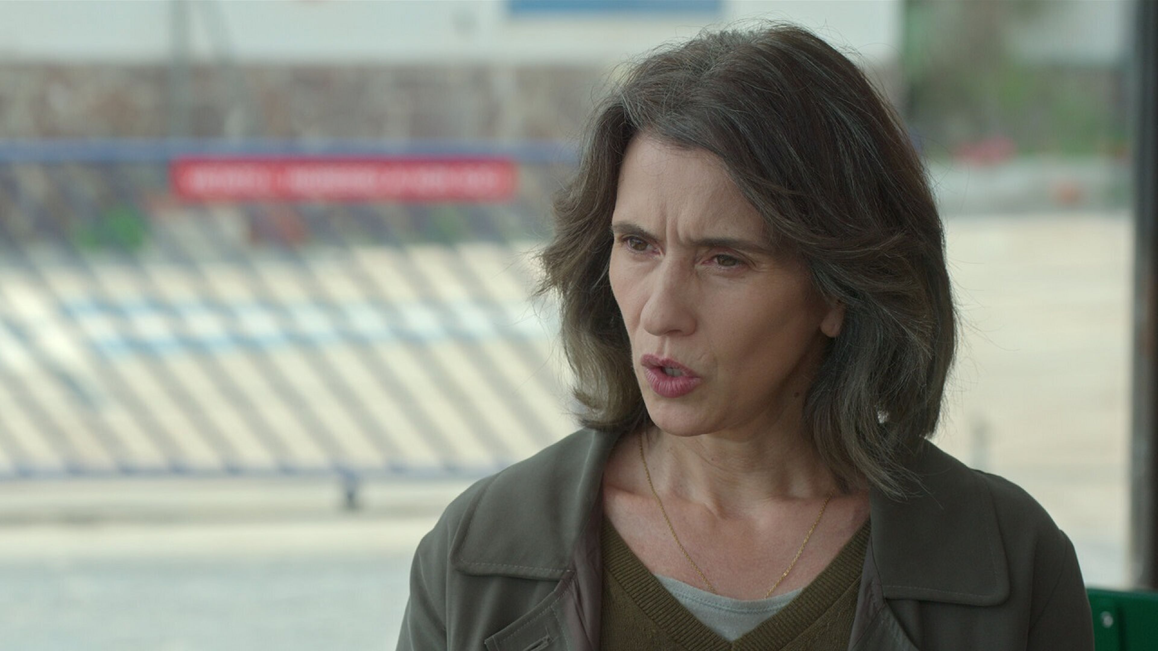 La serie de Netflix que solo tiene 6 episodios pero está revolucionando el suspense