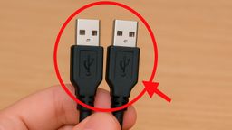 Agujeros cuadrados conector USB