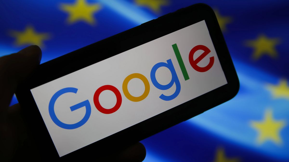 primera denuncia a Google por sus resúmenes de IA en el buscador
