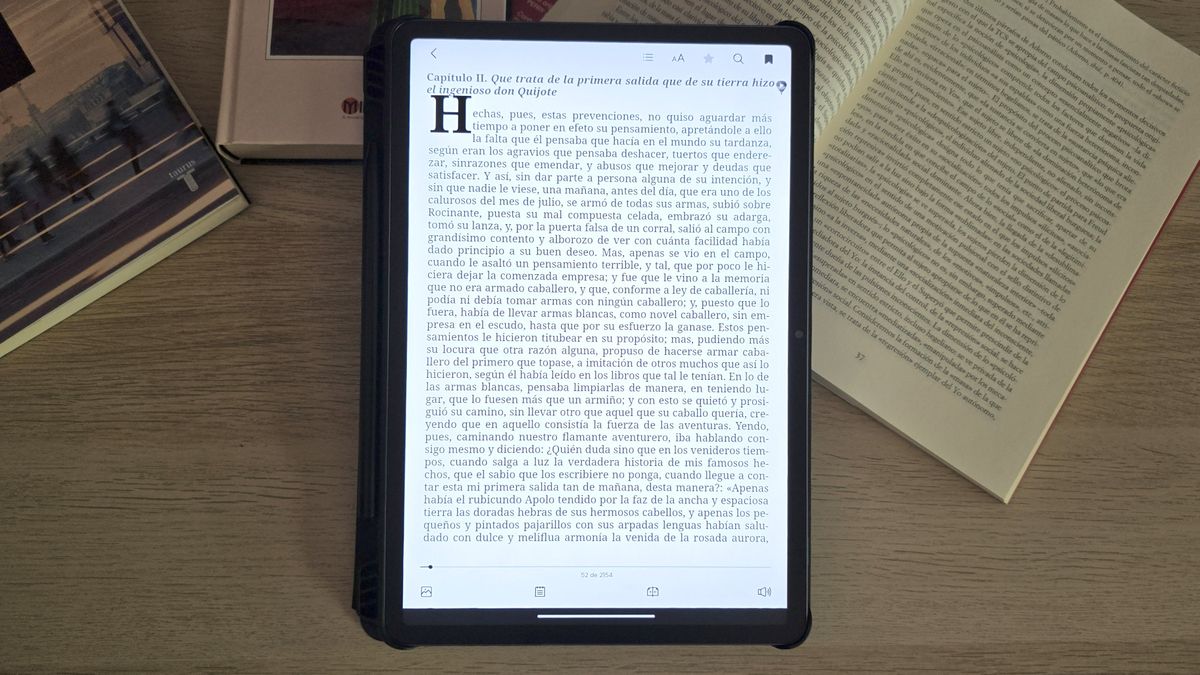 Si buscas un libro electrónico, mira antes esta tablet de TCL que cuesta menos de 250 euros