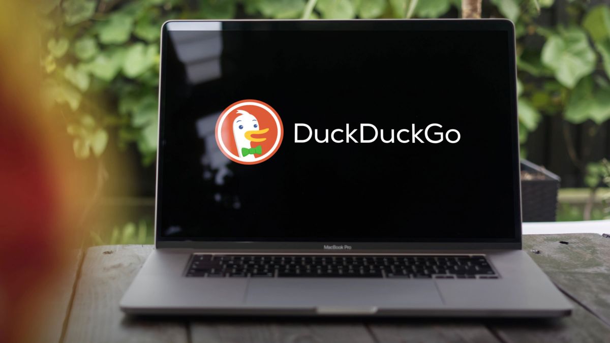 DuckDuckGo añade un filtro para ocultar imágenes generadas por IA en las búsquedas