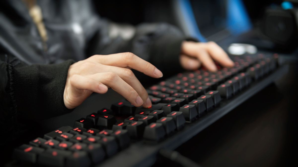 Tiene 13 años, hackeó Teams por accidente y ahora trabaja con Microsoft